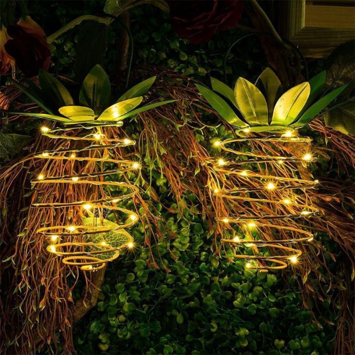2 Pcs Solar Pineapple Lantern Outdoor Garden Hanging Tree Lights Solar Powered Spiriallights Warm White Handhold Garden Decorati